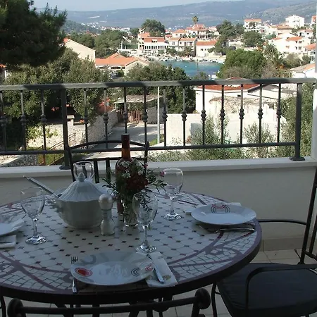 Tone & Marta Apartman