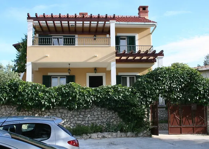 Tone & Marta Rogoznica (Sibenik-Knin)