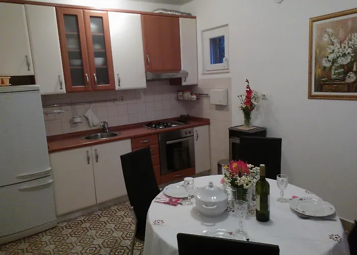 Tone & Marta Rogoznica (Sibenik-Knin)